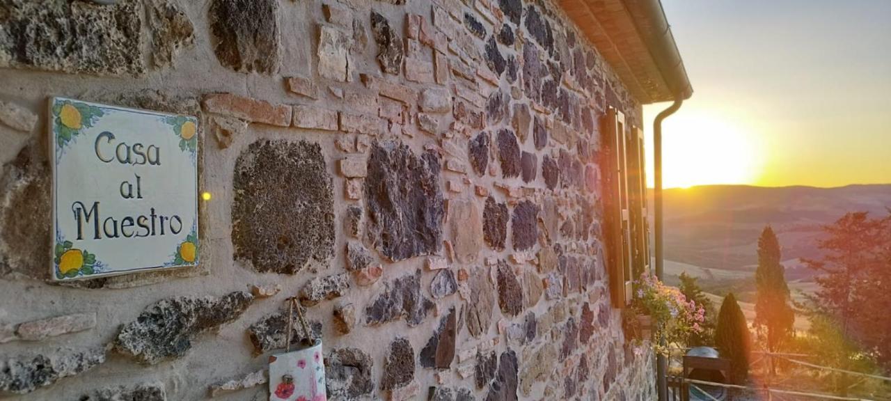 Casa Al Maestro B&B Radicofani Bagian luar foto