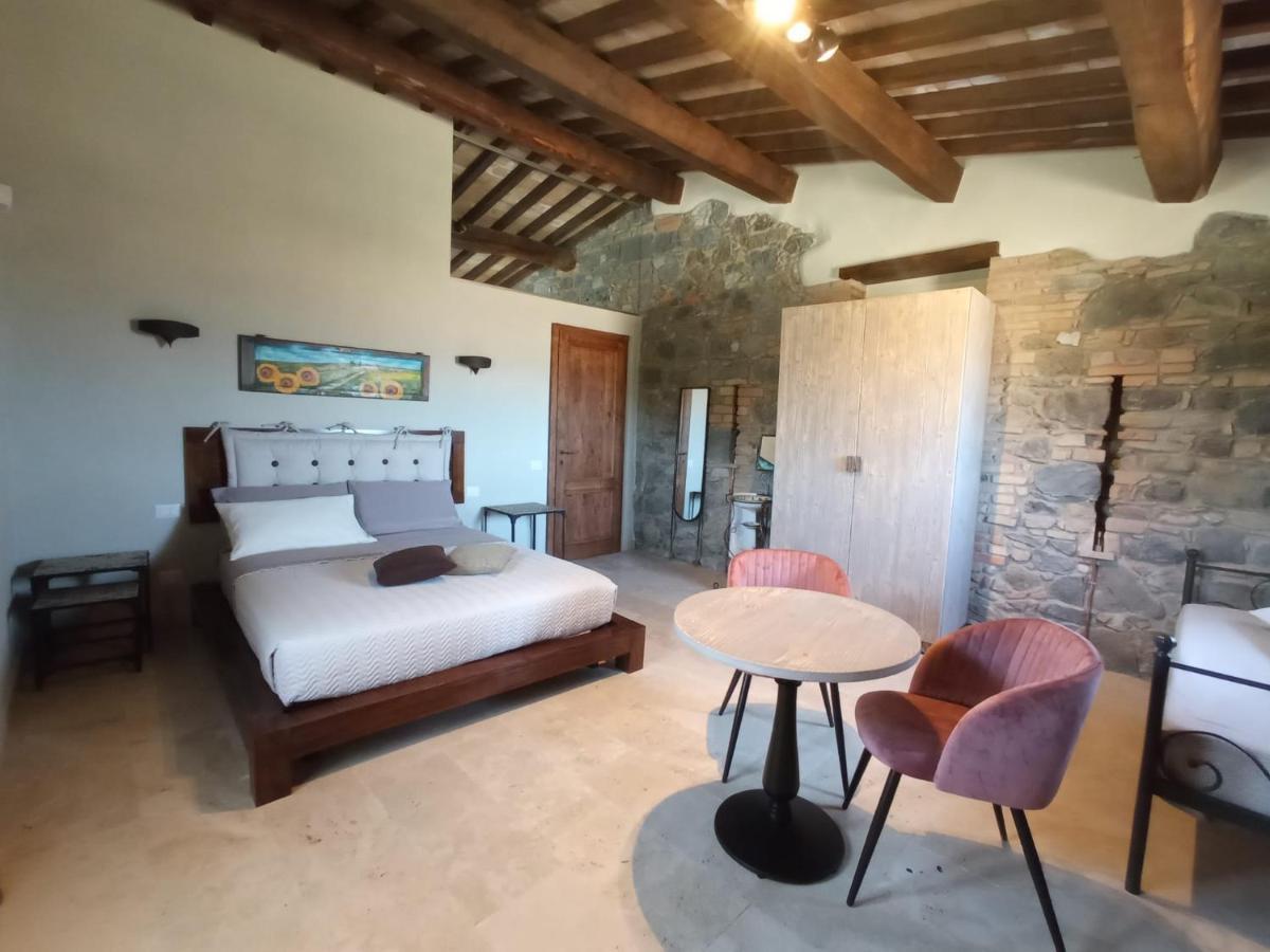 Casa Al Maestro B&B Radicofani Bagian luar foto