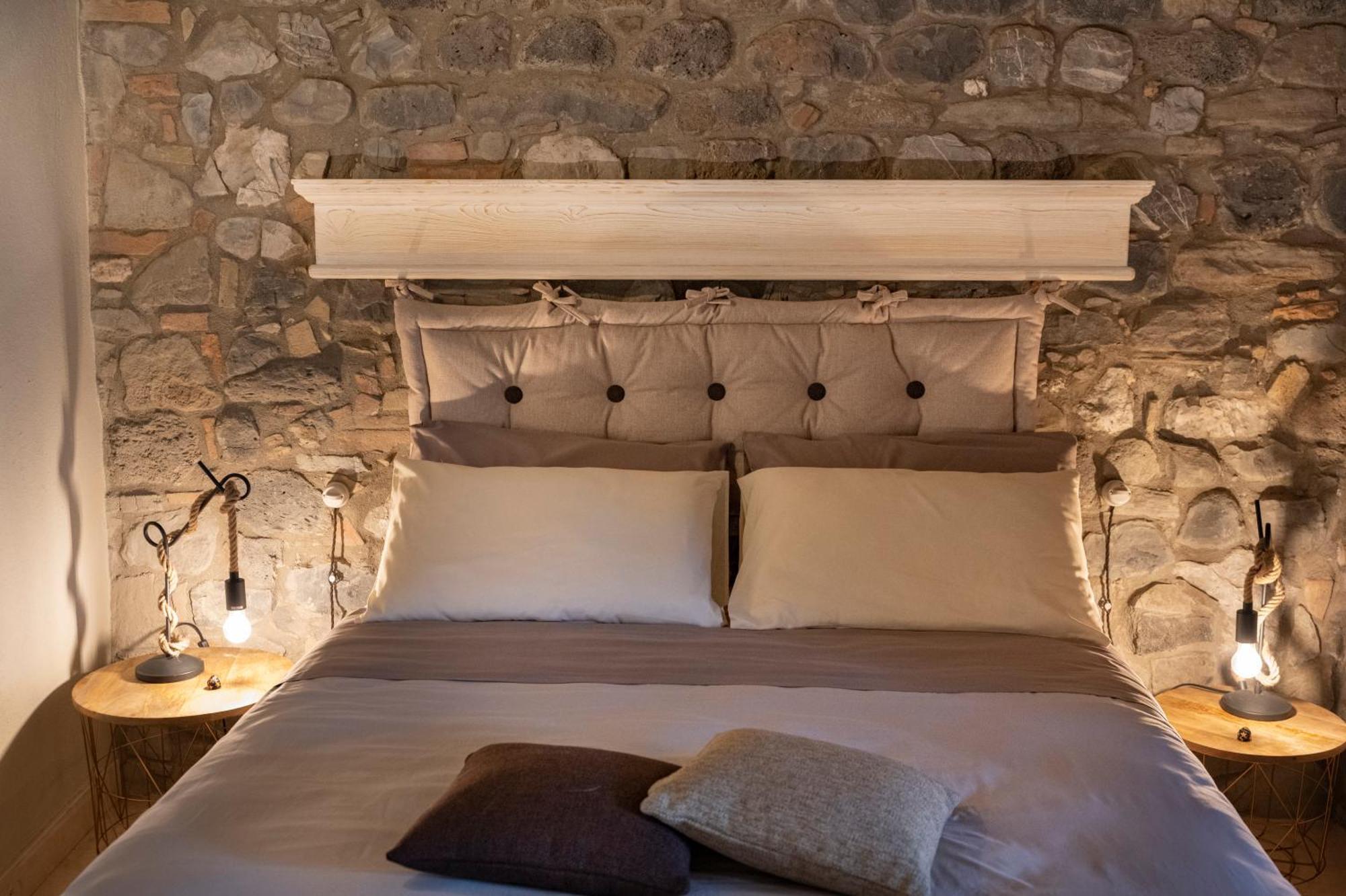 Casa Al Maestro B&B Radicofani Bagian luar foto